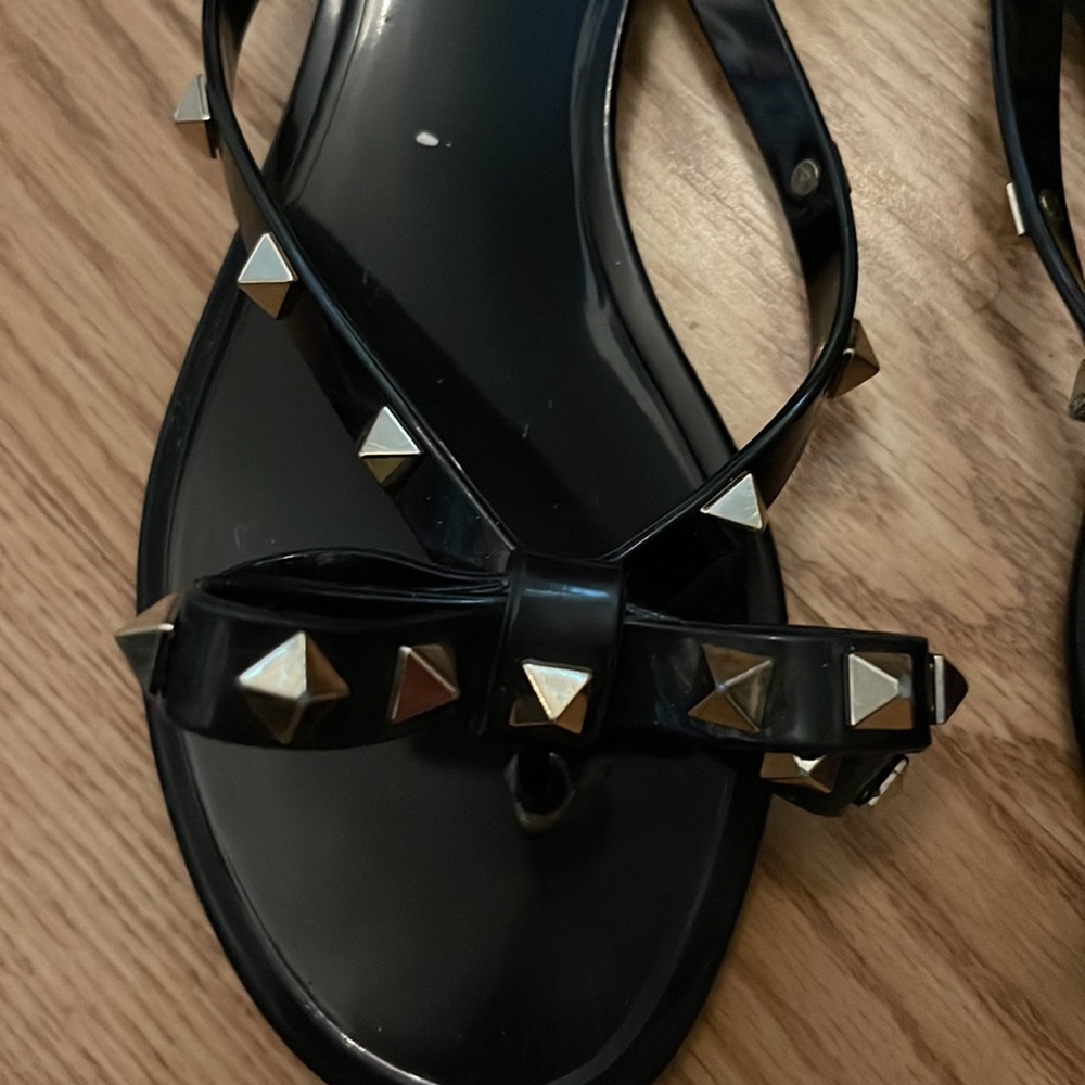 VALENTINO - Rockstud Jelly Flip Flops - Picture 8 of 8